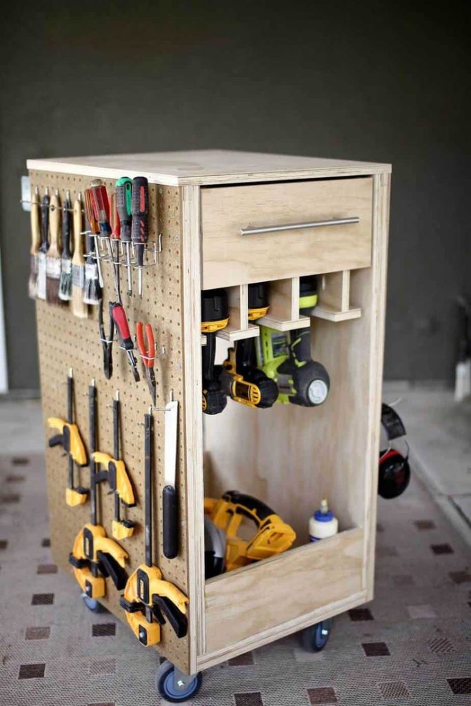 mobile tool trolley